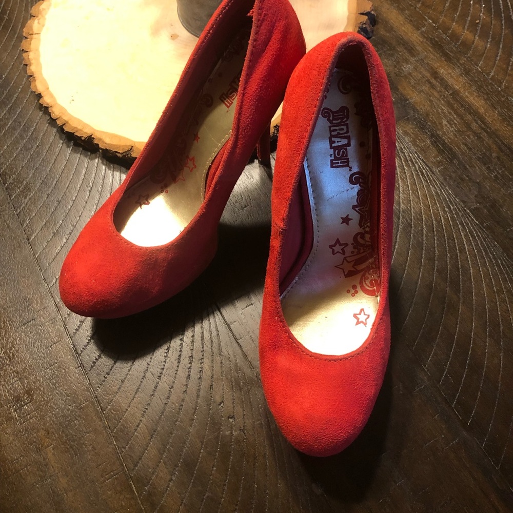 Red Hot Pumps
